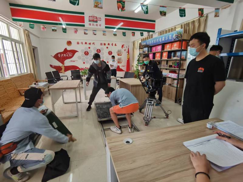 江东区广告片拍摄公司：极简主义践行者，少即是多的视觉哲学